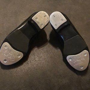 Capezio Shoes - Capezio Jr Tap Shoes Capezio Shoes - Capezio Jr Tap Shoes